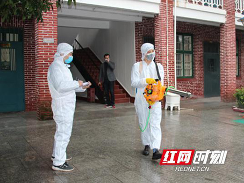 衡陽縣完成重點(diǎn)場(chǎng)所環(huán)境三輪預(yù)防性消毒